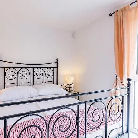 Valbandon I בית נופש