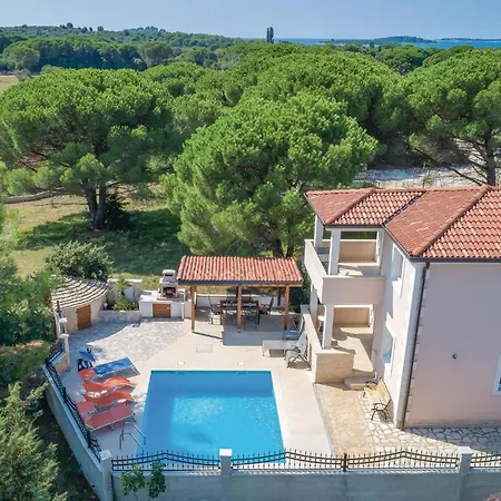 בית נופש Valbandon I Valbandon